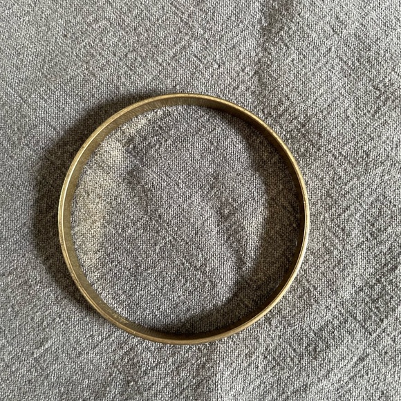 Cream Bangle - Picture 3 of 4
